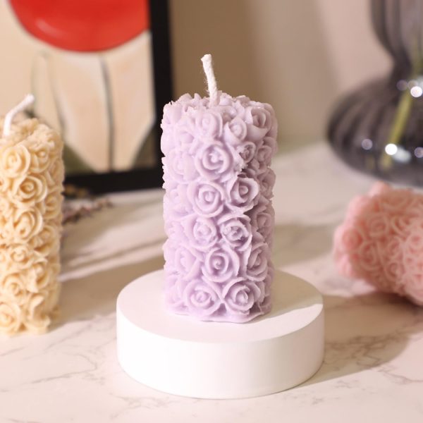 Rose Flower Clusters Aesthetic Scented Candle,60G Handmade Carved Flower Soy Wax Aroma Decorative Art Candle for Table Photo Prop Valentine's Day Wedding Birthday (Purple)
